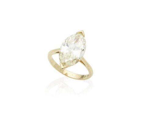 BAGUE SOLITAIRE DIAMANTSertie au centre d'un diamant de taille marquise, poinçon français d'import pour l'or 18K (750°00), si
