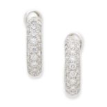CHAUMET: PAIRE DE CREOLES DIAMANTS
