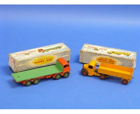 A Dinky Toys No.902 Foden Flat Truck, orange and green, boxed, and  Dinky Toys No.921 Articulated Lorry, yellow, boxed (2) 