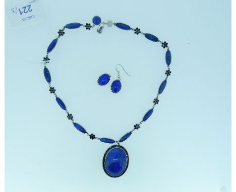 An attractive silver Necklace and Pendant, the necklace set with elongated oval plaques set blue and green stone, each betwee