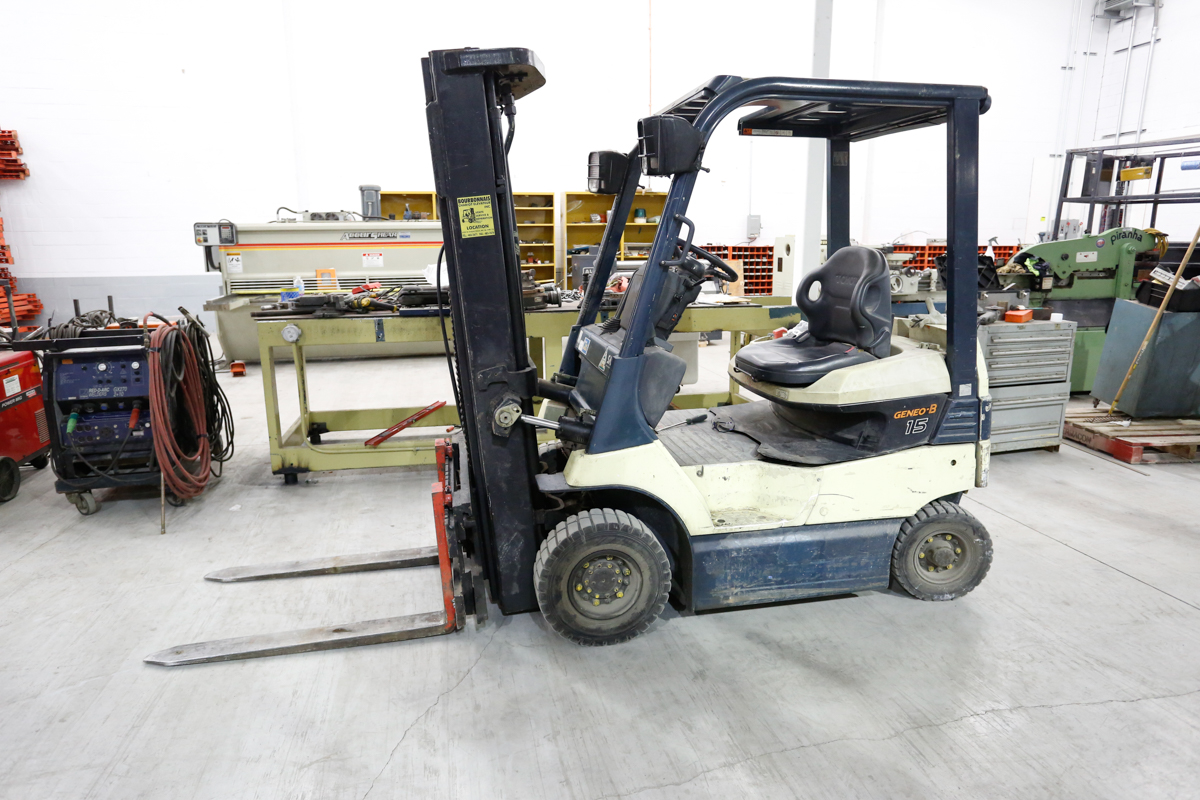 TOYOTA GENEO-B 15 ELECTRIC FORKLIFT MOD. 7FB;15, 1500 KG CAP., 3 STAGE ...