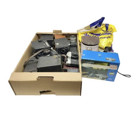 Collection of vintage cameras and equipment, to include Portrait Brownie, Kodak ColourSnap 35, Comet S, Zenit-B etc 