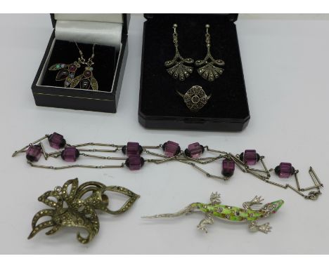 Marcasite and silver earrings, a marcasite ring, silver insect earrings, a/f, a lizard brooch, etc.