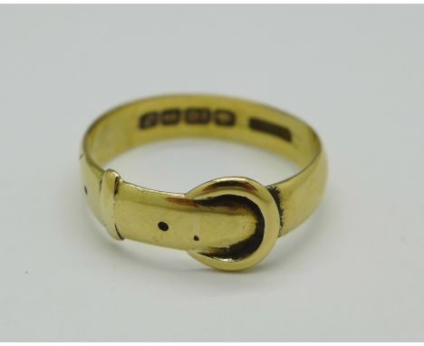 An 18ct gold buckle ring, 3.3g, O