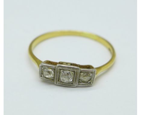 An 18ct gold and three stone ring, 2g, R