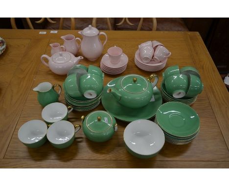 A Wedgwood '5156' pattern green and gilt part tea service to/w Wedgwood Alpine pink part tea set