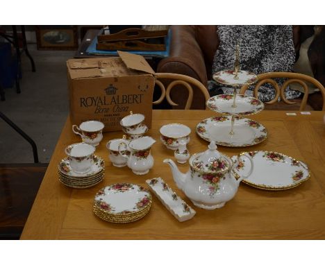 A Royal Albert bone china 'Old Country Roses' part tea service&nbsp;