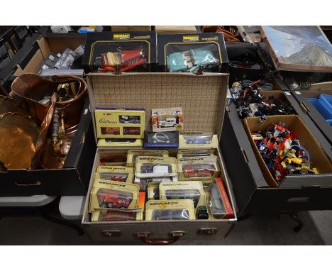 A large collection of boxed mostly Matchbox/Lesney Models of Yesteryear diecast model cars, buses and promotional vehicles to