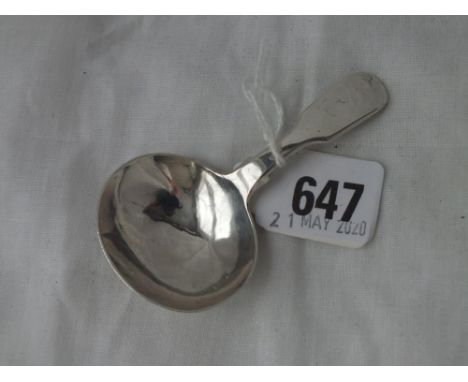A Victorian fiddle pattern caddy spoon – London 1840 by R. B  