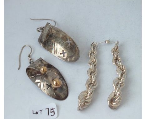 Two pairs of silver ear pendants, 24g     