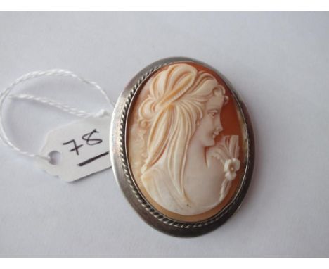 A shell cameo brooch set in silver     