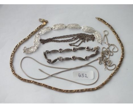 Silver chains and bracelets – 46gms     