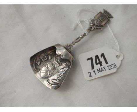 A Dutch caddy spoon decorated with armorials     