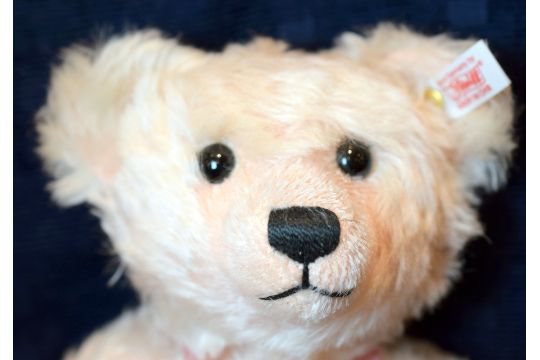 steiff queen mother bear