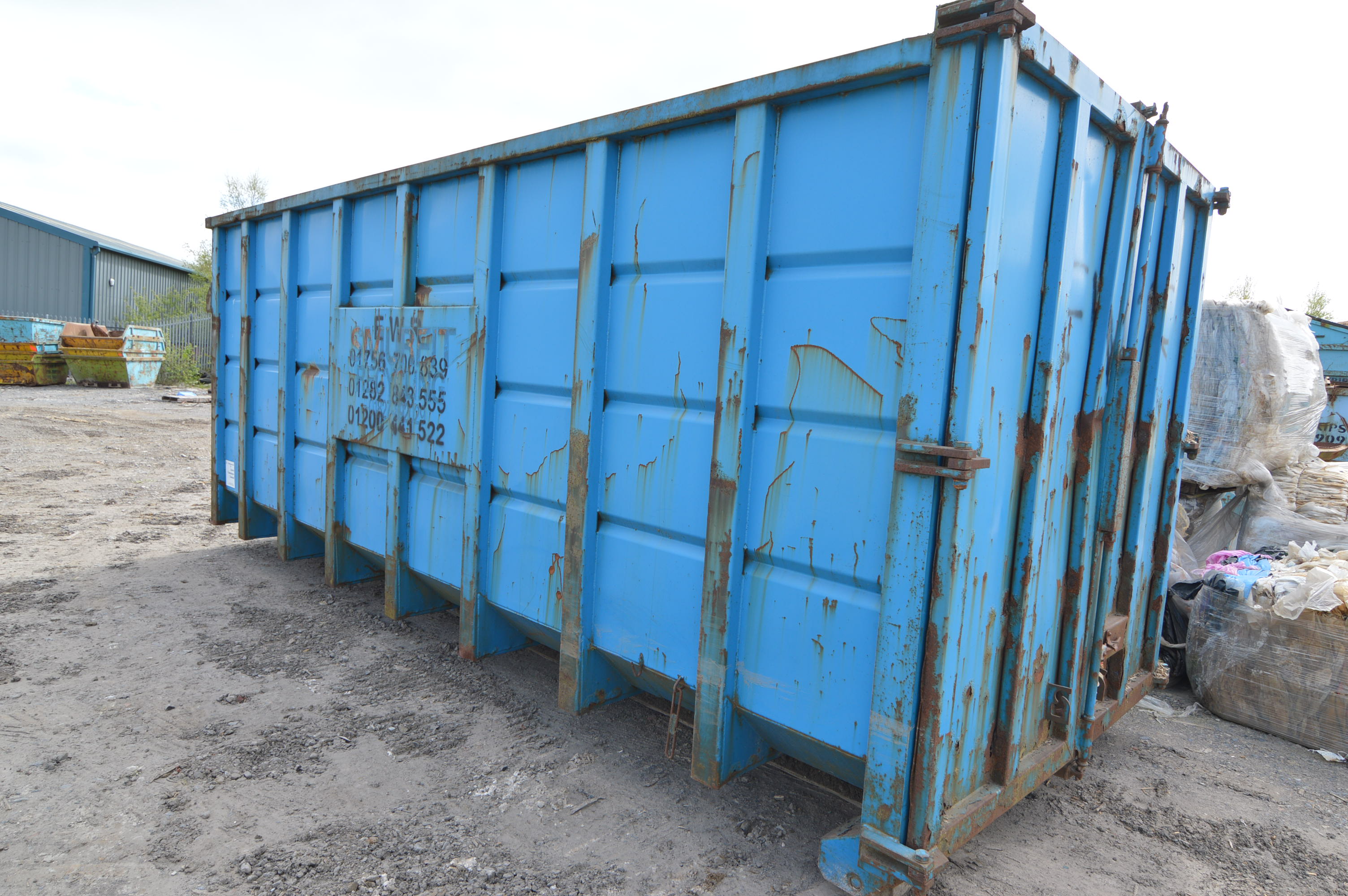 Acorn Containers Big Hook RoRo Skip/Bin, approx. 20ft x 8ft deep (101 ...