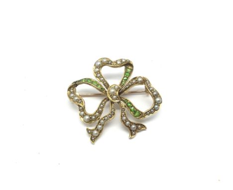 A 15ct gold pearl and emerald brooch in the form of a clover. Total weight approx 6.2 grams.
