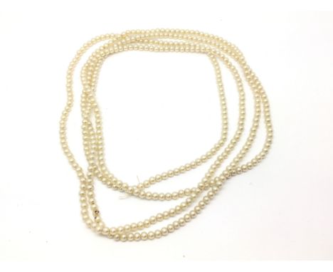 A fine cultivated seed pearl necklace.