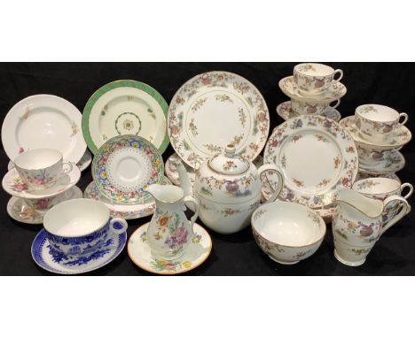 A Royal Worcester Pekin tea service comprising tea pot, milk, sugar, cups, saucers, side and cake plates; other Royal Worcest