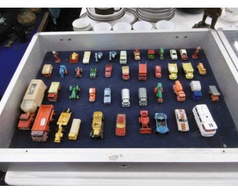 COLLECTION OF 40 VINTAGE MODEL CARS INC. CORGI, DINKY, MATCH BOX, LESNEY AND MECCANO
