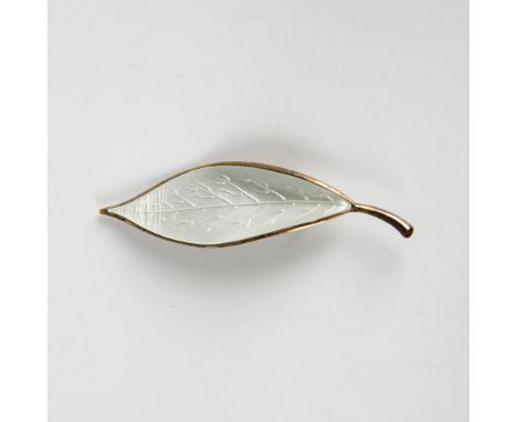Beautiful Scandinavian sterling silver pin with white enamel. David Andersen Sterling Silver hallmark on the back near the pi
