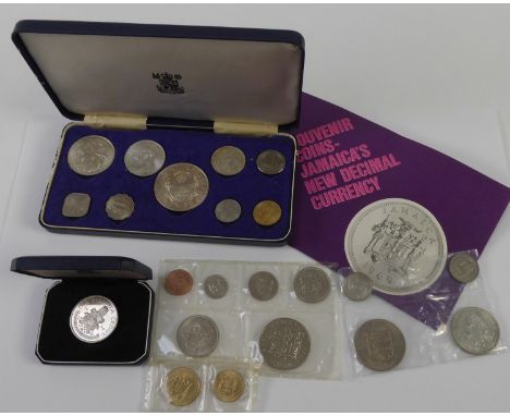UNCIRCULATED SET OF BAHAMAS PROOF FIRST DECIMAL COINS, 1966, includes five dollars to one cent, viz nine coins in plush lined
