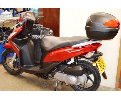 MOTORCYCLE - HONDA NSC 50 WH C PETROL ENGINE MOTORCYCLE IN RED, REGISTRATION SD13 0GR, APPROXIMATELY 3,250 MILES, 2 KEYS, MOT
