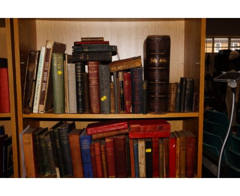 Books, including The Michelin Guide to Great Britain, Piccadilly to Pall Mall, The Pilgrims Progress, etc, (1 shelf). 