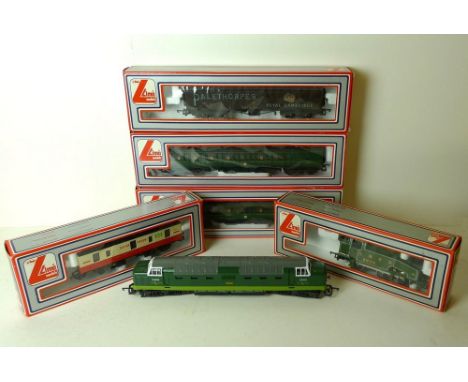 A Lima LNER engine 8920, British Railways diesel engine, unboxed, two British Railways green livery carriages, Palethorpes Ro