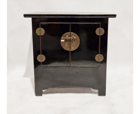 Late 19th/early 20th century Chinese black lacquered cabinet&nbsp;with inlaid wicker section to the top above a two-door cupb