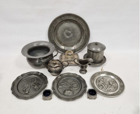 Assorted pewter and metalware,&nbsp;including: a Victorian engine-turned biscuit barrel on fixed stand with hinged cover, a 1