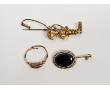 9ct gold bar brooch, horseshoe and crop (damaged), a gold-coloured metal and onyx brooch (damaged), and an antique 9ct gold, 