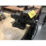 Wilton 101157 WF2 4'' Jaw Round Channel Bench Vise,