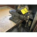 Wilton 101157 WF2 4'' Jaw Round Channel Bench Vise,
