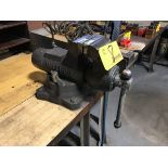 Wilton 101157 WF2 4'' Jaw Round Channel Bench Vise,