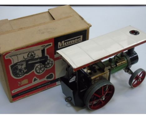 Boxed Mamod traction engine