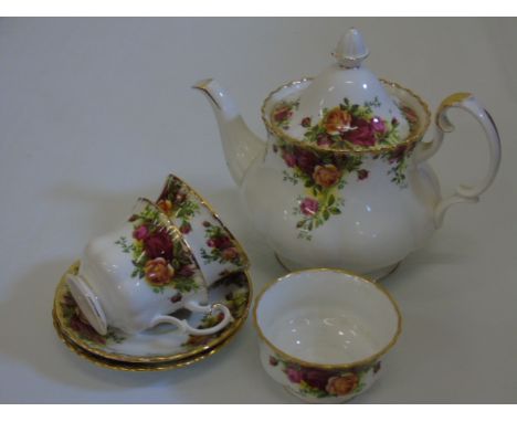 12 place Royal Albert tea service in Old Country Roses pattern