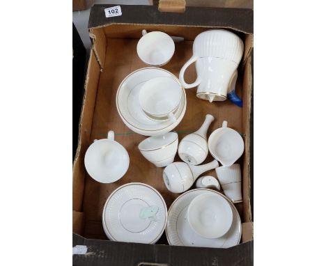 A collection of pottery to include Wedgwood Insignia part dinner and tea ware to include plates, cups, saucers, side plates, 