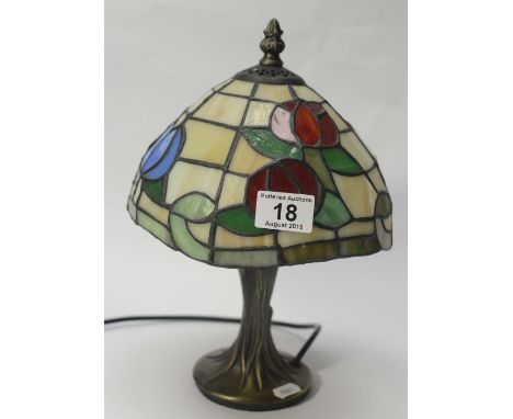 Small Tiffany style table lamp 