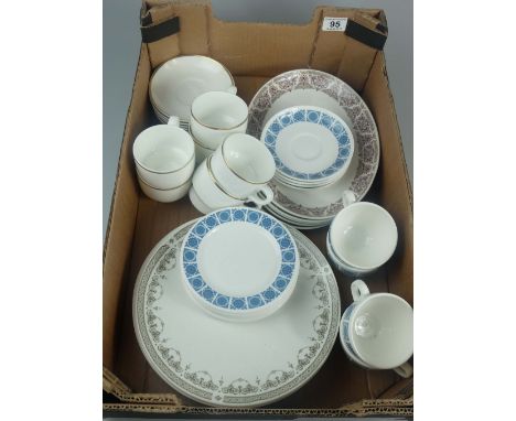 A collection of pottery to include Wedgwood hotel ware to consist of plates, cups, saucers, side plates etc (approx 25 pieces