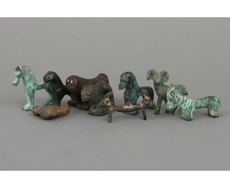Konvolut Tierfiguren der Antike und später diverse Kulturkreise (römisch, etruskisch, indo-persisch...), 8x Bronze und 1x Hol