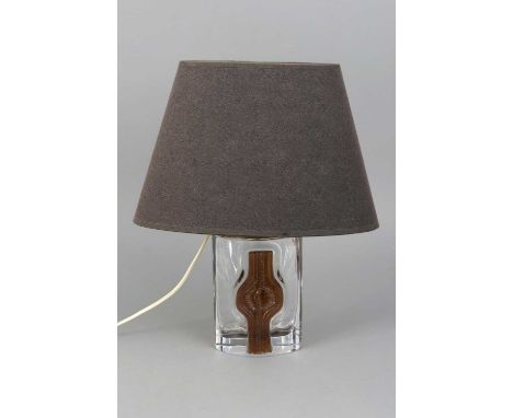 DAUM (Nancy, France) Mid-century Tischlampe Fuß mit elliptischem Grundriss aus farblosem Glas mit bernsteinfarbener, ätzmatti