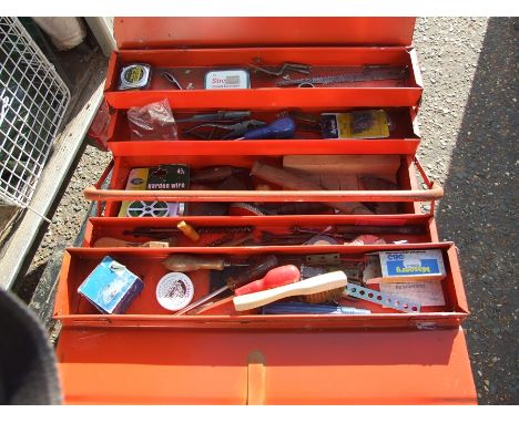 Cantilever Tool Box &amp; Contents and Plastic Tray of Tools etc