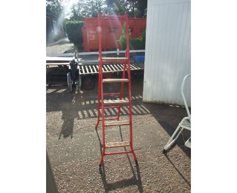 Step Ladder 