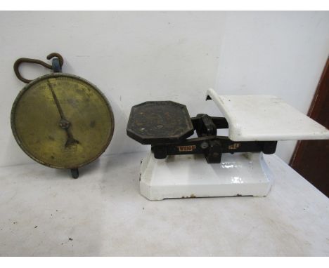 2 Vintage scales
