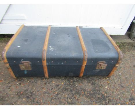 Vintage banded trunk