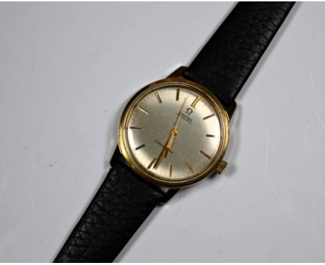 Omega Seamaster Automatic gentleman's gold wristwatch the champagne dial with raised gold baton numerals, a sweep seconds han