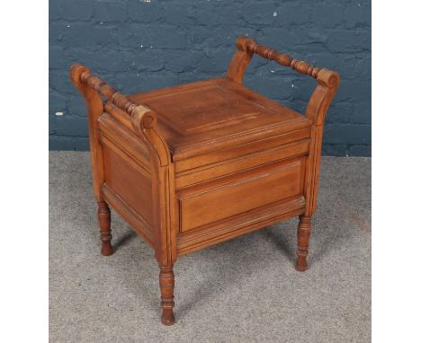 A Victorian satinwood commode. (56.5cm h 45.5cmw)  