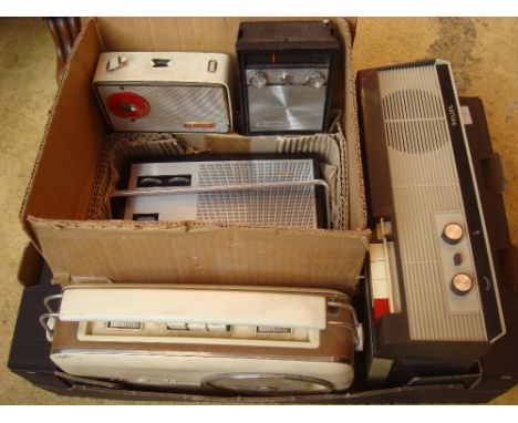 Bush cream VTR 103 Radio, Philips EL-3552 tape recorder with instructions, Philips Nd 200/15 tape recorder (boxed), Fantavox 