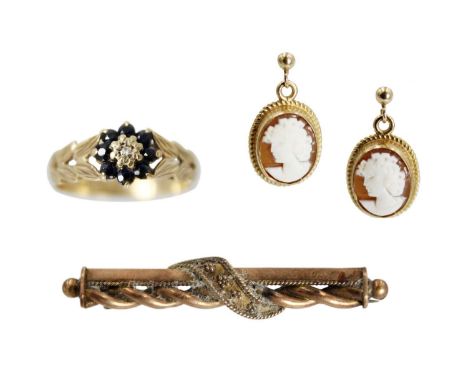 A selection of 9ct jewellery. Including a 9ct Victorian bar brooch with base metal pin, a 9ct diamond and sapphire set cluste