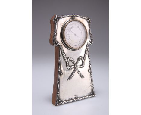 AN EDWARDIAN SILVER-MOUNTED BAROMETER,&nbsp;by Levi &amp; Salaman, Birmingham 1905, the silver facing with cross and reeded b